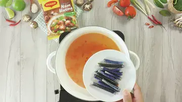 Canh chua tomyum 3