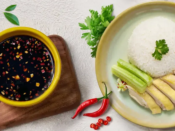 Sốt tương Maggi chấm gà luộc vị Nam