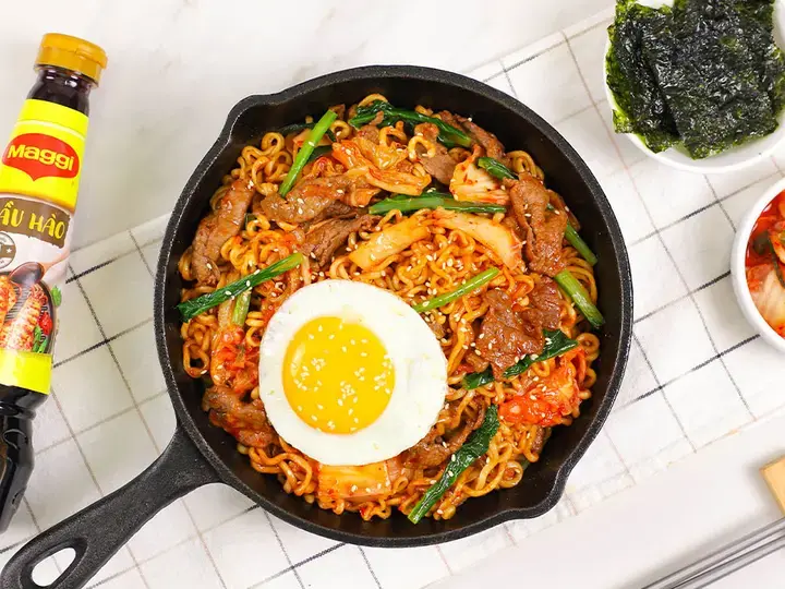 Mì Xào Hàn Quốc