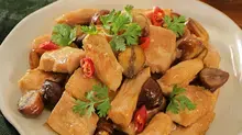 Thịt Gà Xào Hạt Dẻ