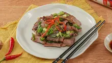 Lưỡi Heo Xào Sả Ớt