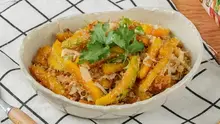 Bí Đỏ Xào Tôm Chấy