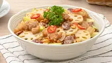 Củ sen xào thịt lợn
