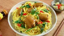 Bún Xào Nghệ Đuôi Bò