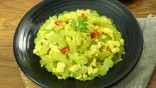 Khổ Qua Sốt Đậu Trứng