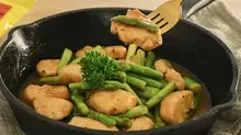 Măng Tây Xào Thịt Gà